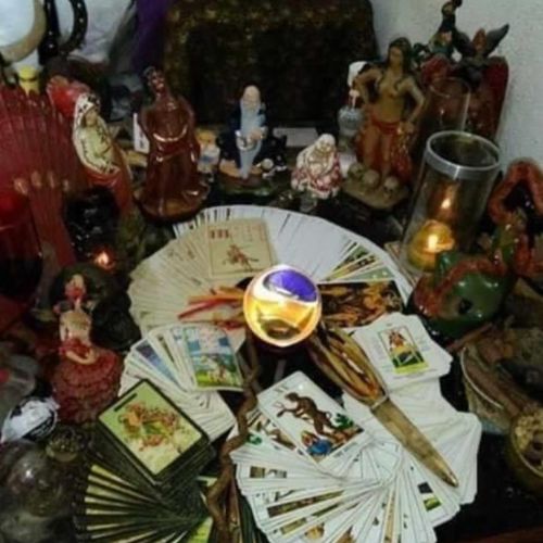 Masă pentru consiliere spirituală și tarot